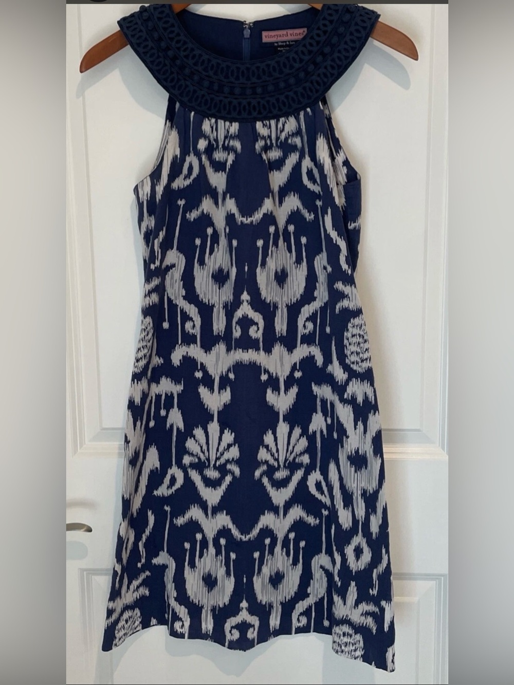 EUC Vineyard Vines Navy Shep and Ian White Sleeveless Dress Sz 4